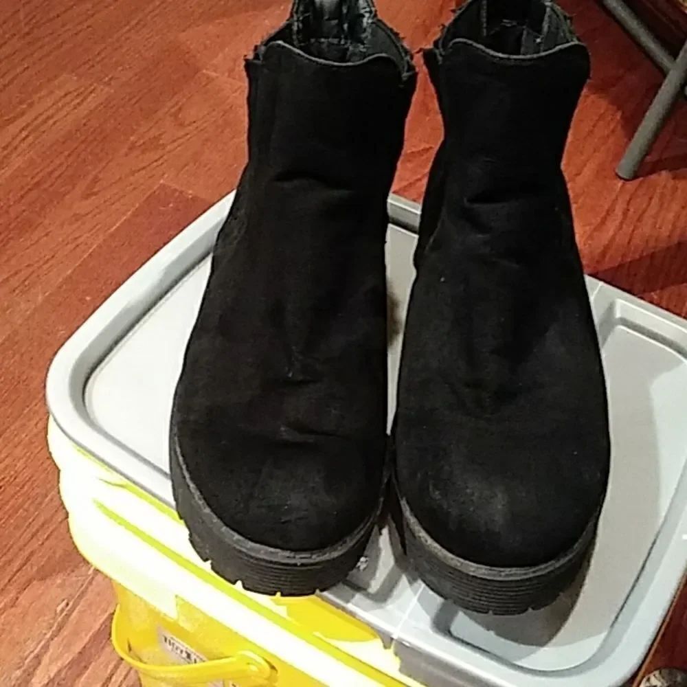 Atmosphere boots   - Picture 2 of 7